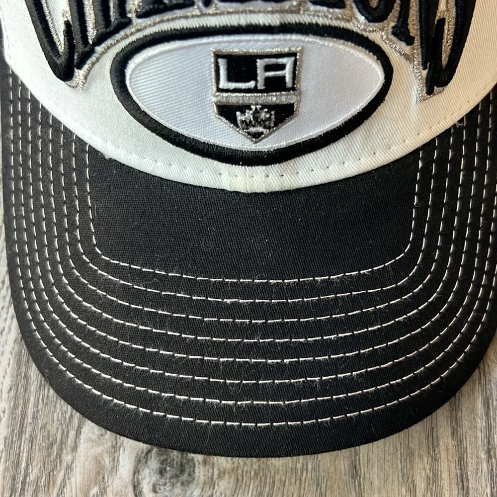 New Era Hat Black and White Los Angeles Kings 39thirty 2012 Conference Champions